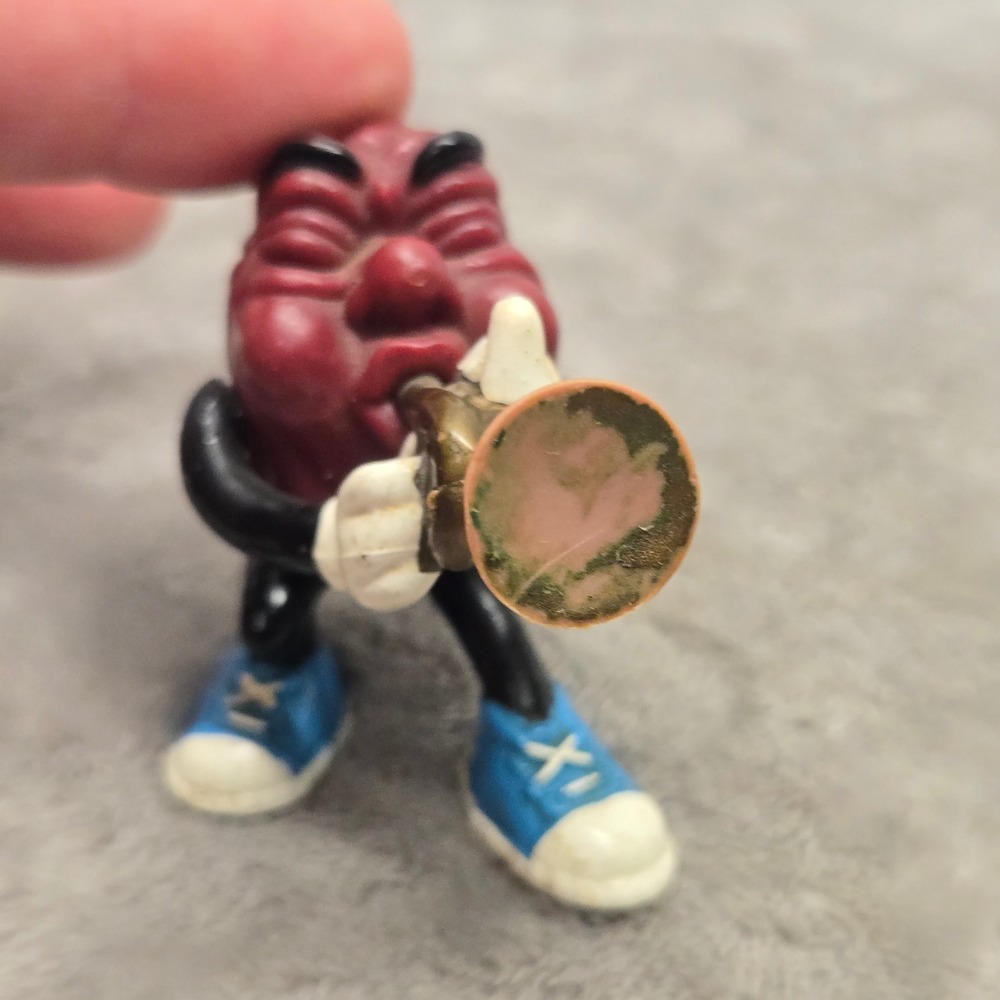 Vintage 1988 California Raisins Trumpet Player PVC Figure Blue Shoes 2 Inch
